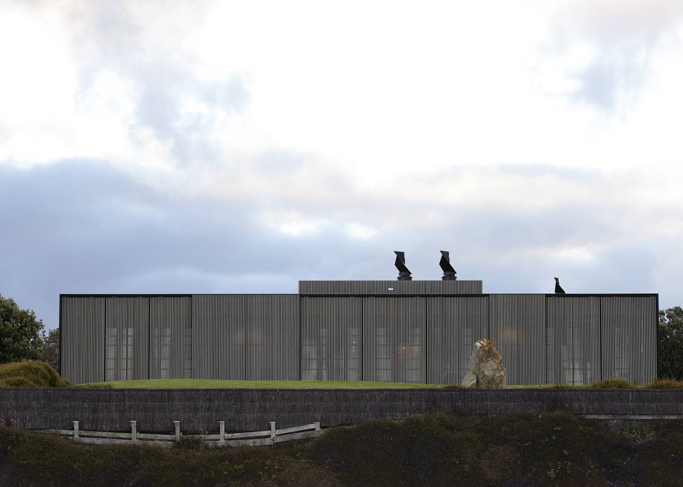 Awana Beach House, Aotea by Herbst Architects